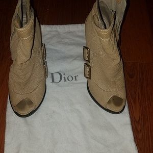 Open toe boots